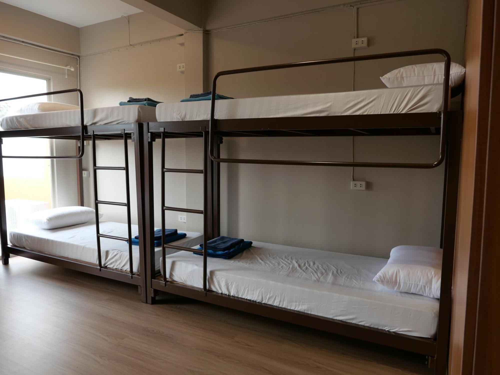 Films House Hostel Bangsaen Zewnętrze zdjęcie